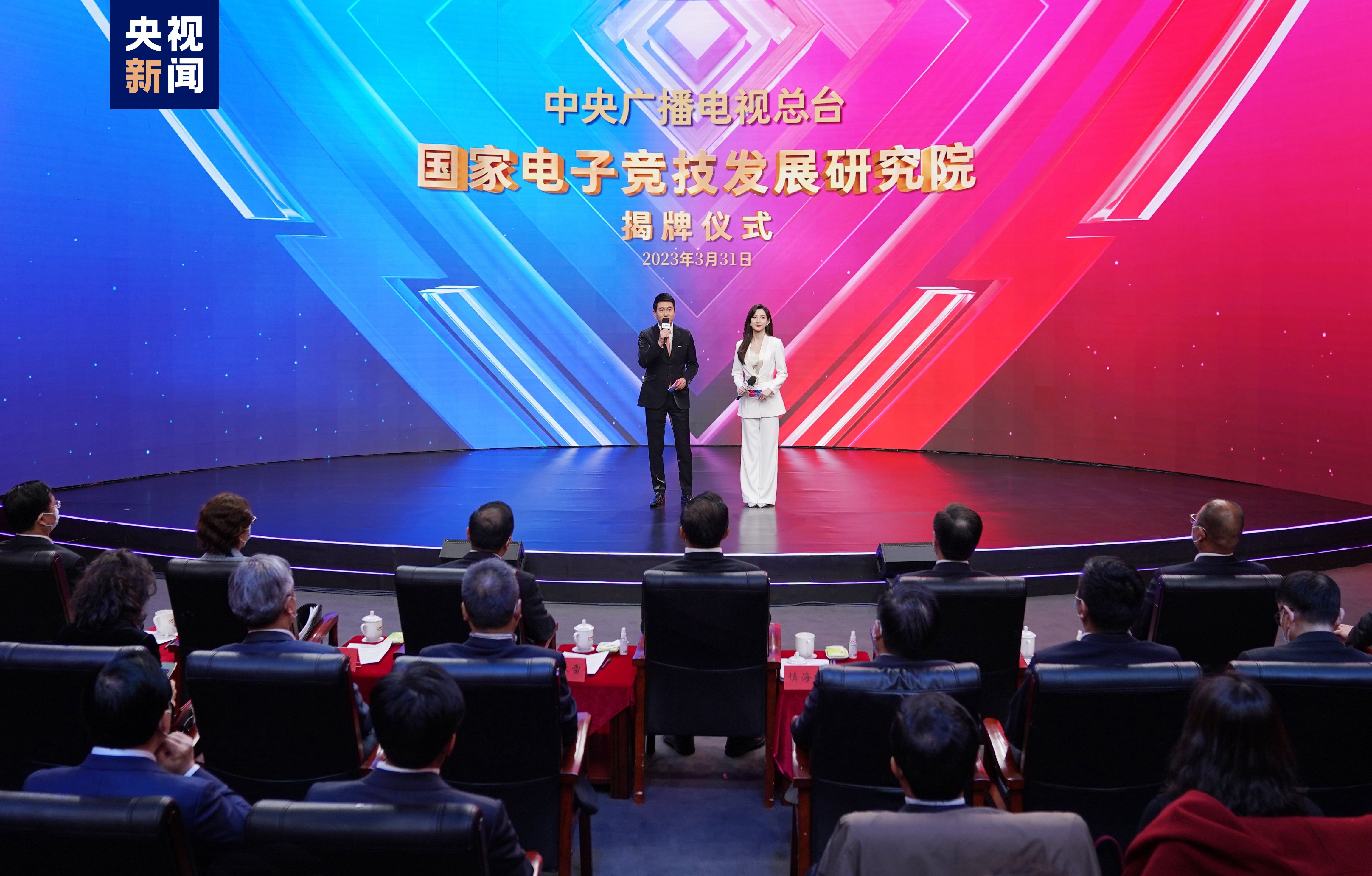塑胶跑道材料：轻便、柔软，为运动提供极佳的舒适感！
