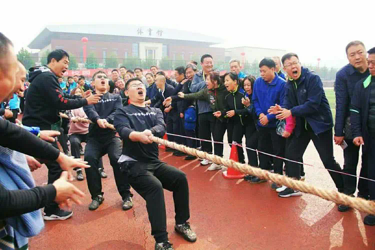 网球拍包的正确背法图
